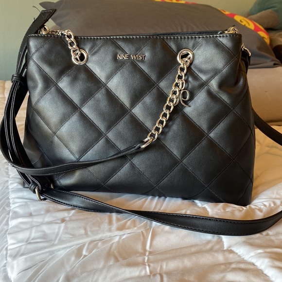 Nine West Handbags - Nine West Madelain Hobo Handbag Satchel, EUC